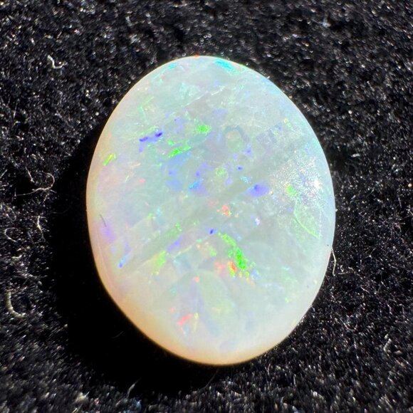 Australian Opal Cabochon - 0.90 carats #188 in Display Box - Picture 7 of 8